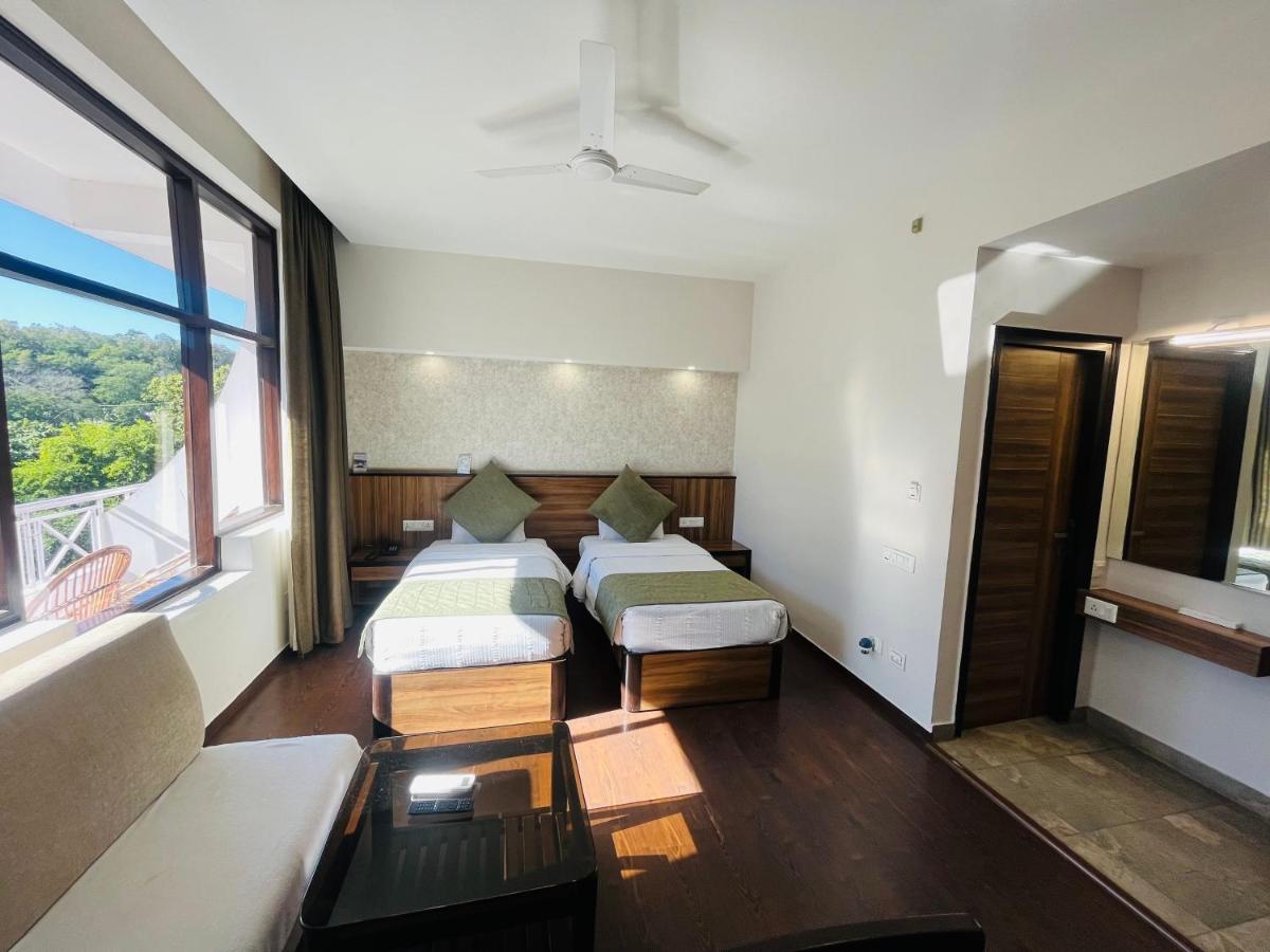 Hotel The Great Ganga Ришикеш Экстерьер фото