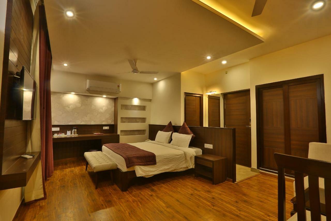 Hotel The Great Ganga Ришикеш Экстерьер фото